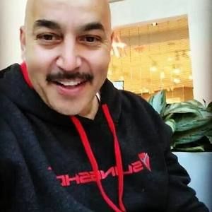 Meet your Posher, Eduardo